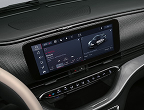 SISTEMA INFOTAINMENT DA 10.25” CON NAVIGAZIONE E 6 ALTOPARLANTI