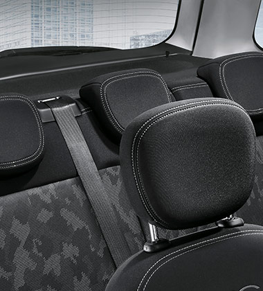 rear-3rd-headrest