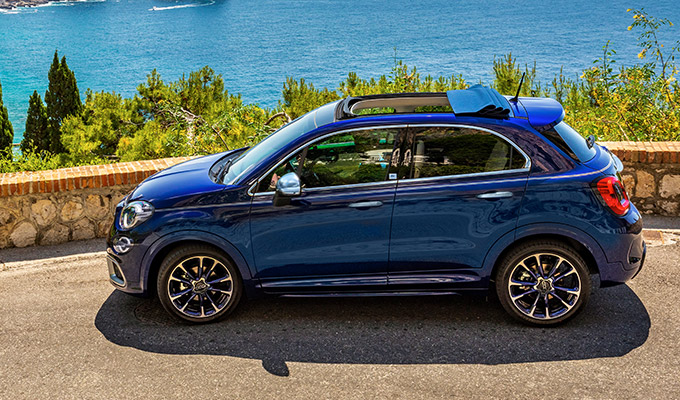 UN SUV PER CHI SA NAVIGARE LA STRADA